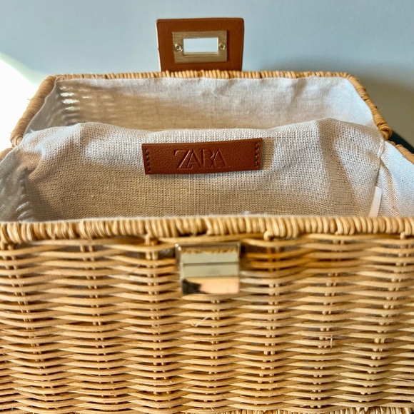 Zara - Picture 4 of 6